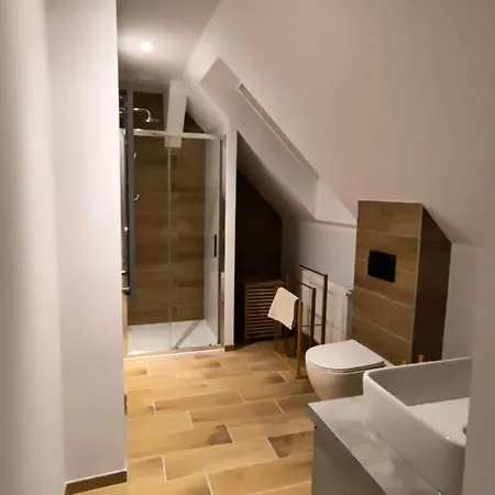 Pod Kasztanem *